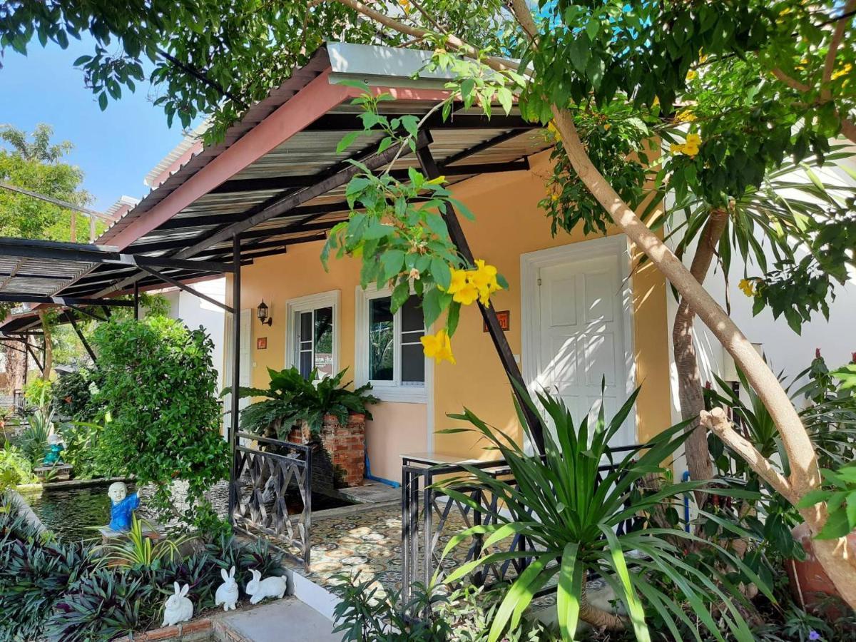 Fancy Carp Resort Ча Ам Екстериор снимка