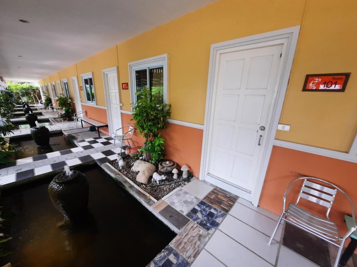 Fancy Carp Resort Ча Ам Екстериор снимка