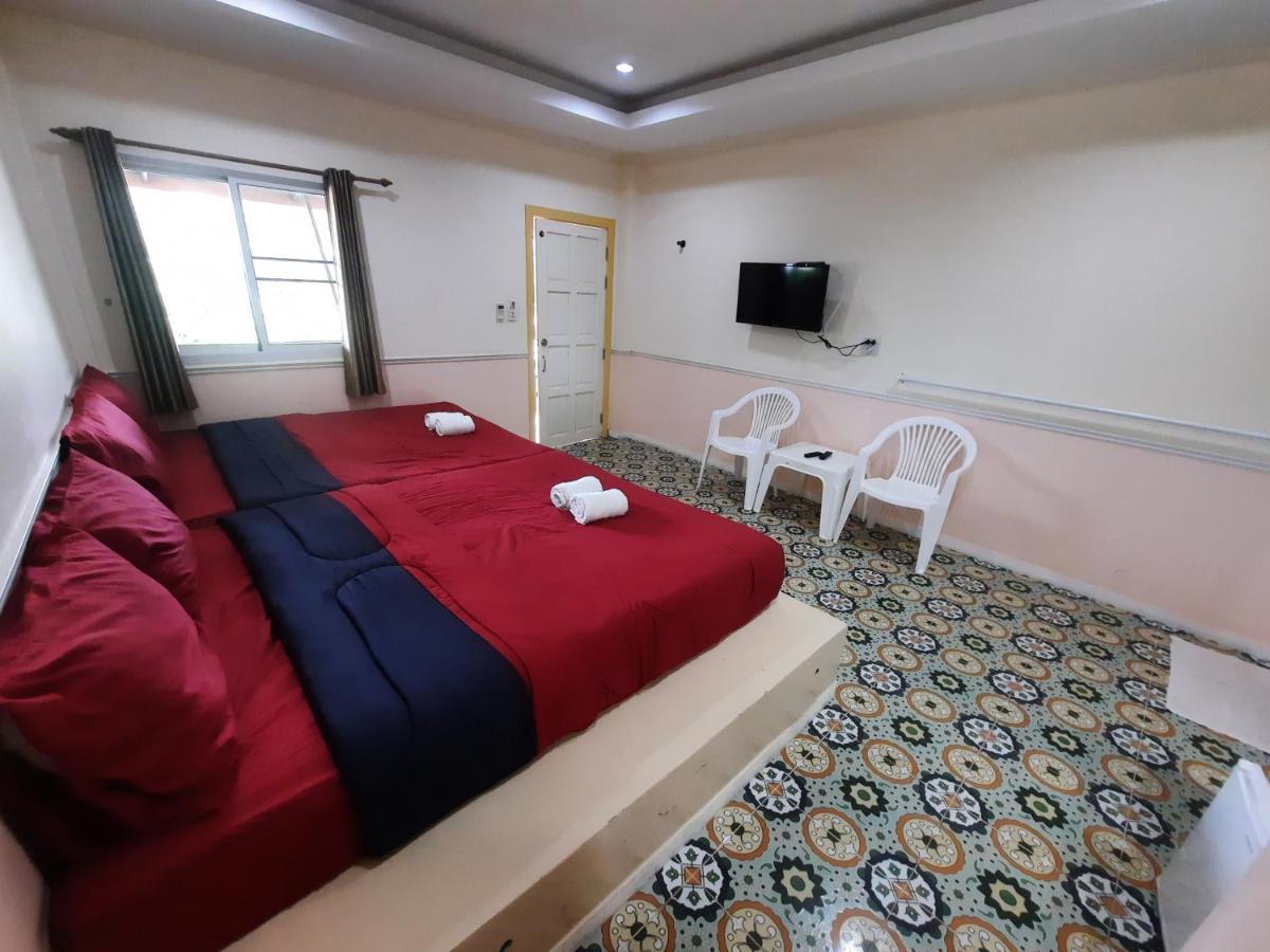 Fancy Carp Resort Ча Ам Екстериор снимка