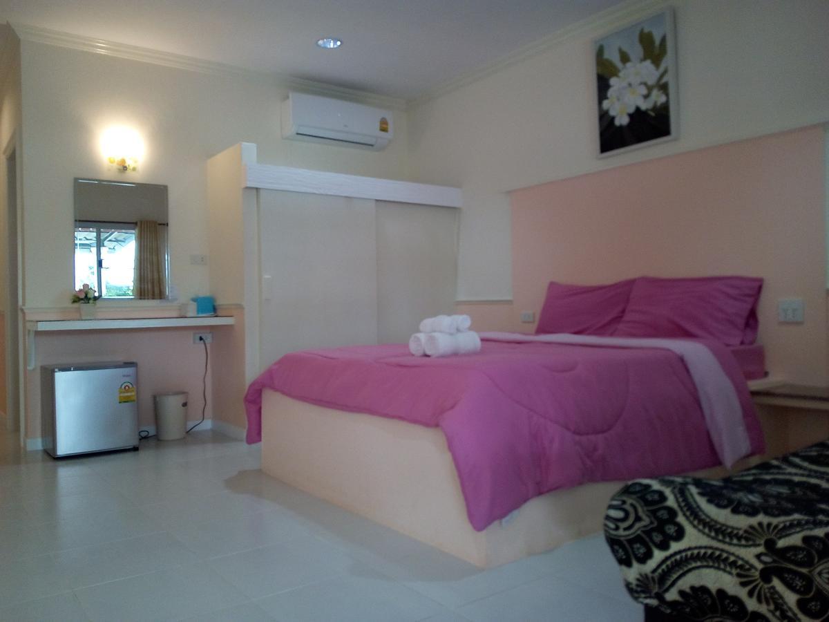 Fancy Carp Resort Ча Ам Екстериор снимка