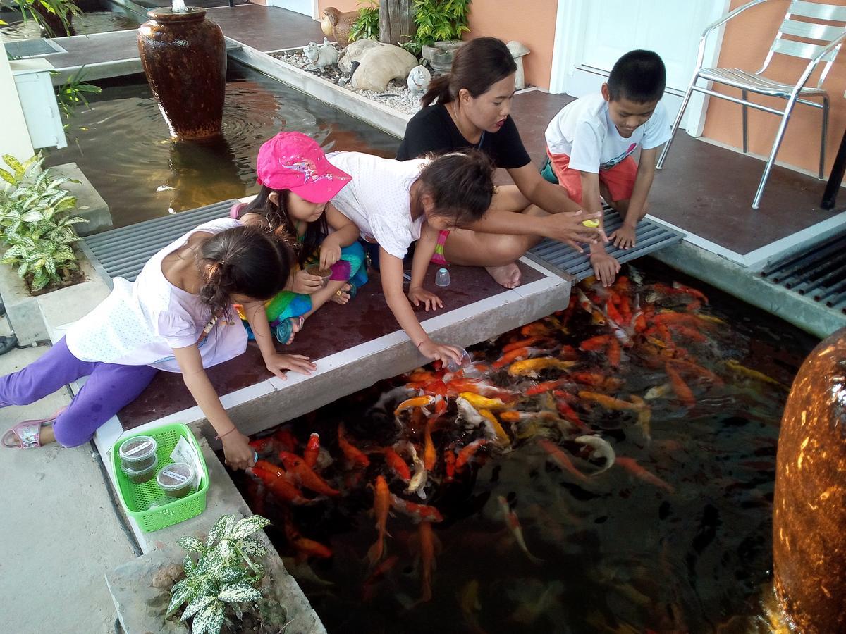 Fancy Carp Resort Ча Ам Екстериор снимка