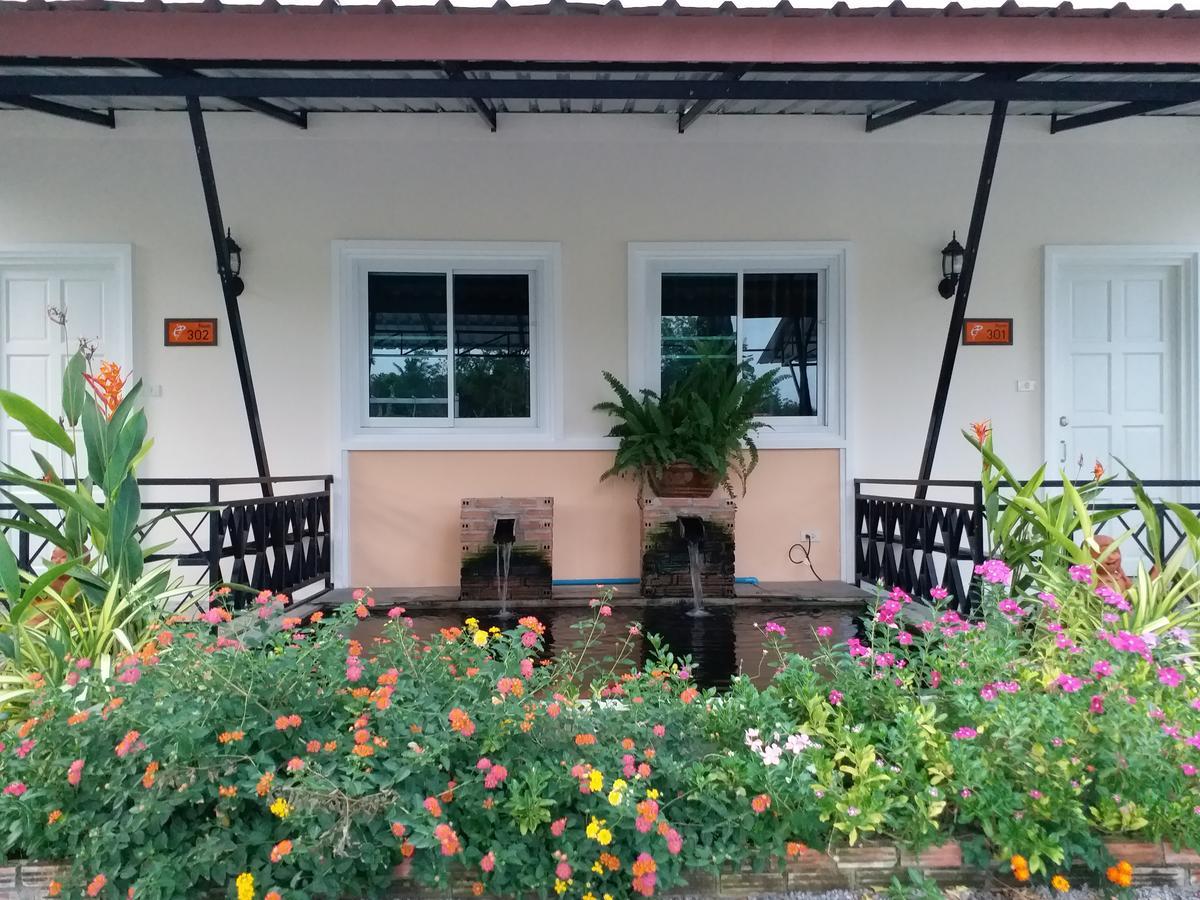 Fancy Carp Resort Ча Ам Екстериор снимка